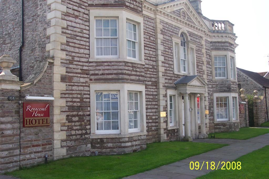 Rounceval House Hotel Чипинг Содбъри Екстериор снимка